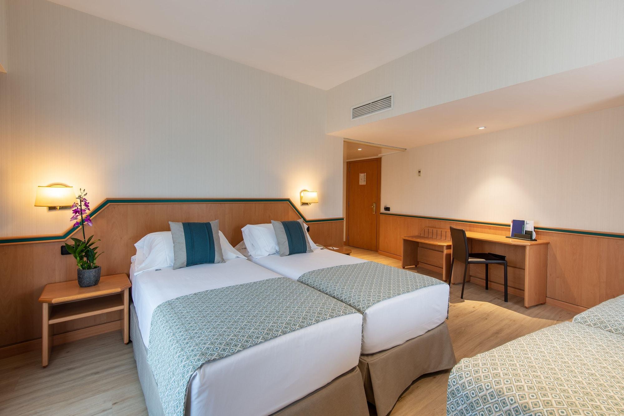 Hotel Praga Madrid Esterno foto