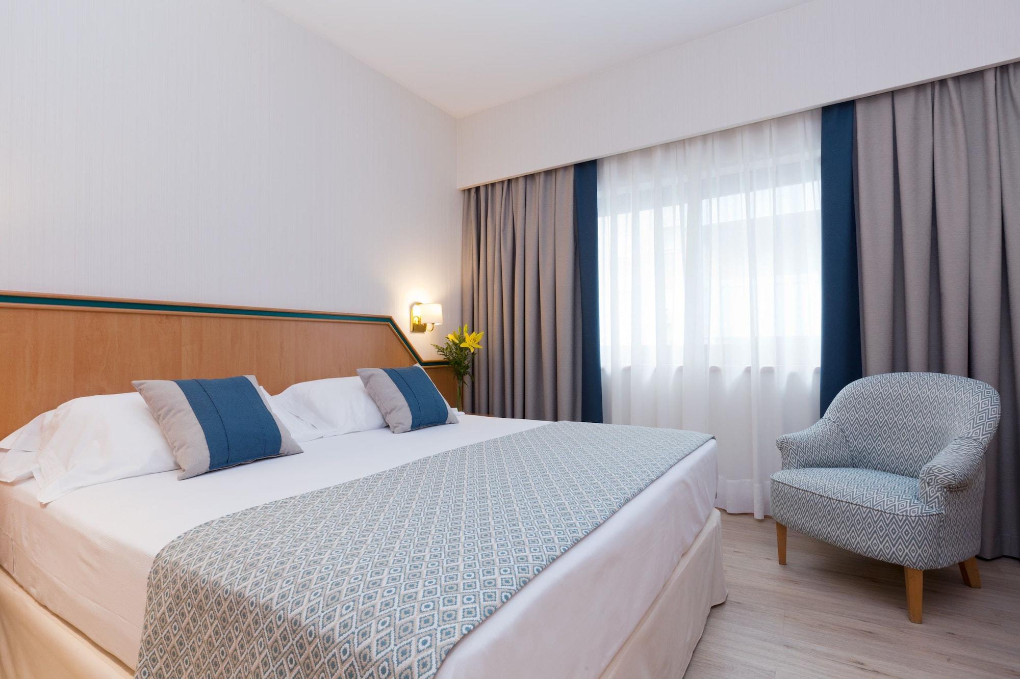 Hotel Praga Madrid Esterno foto