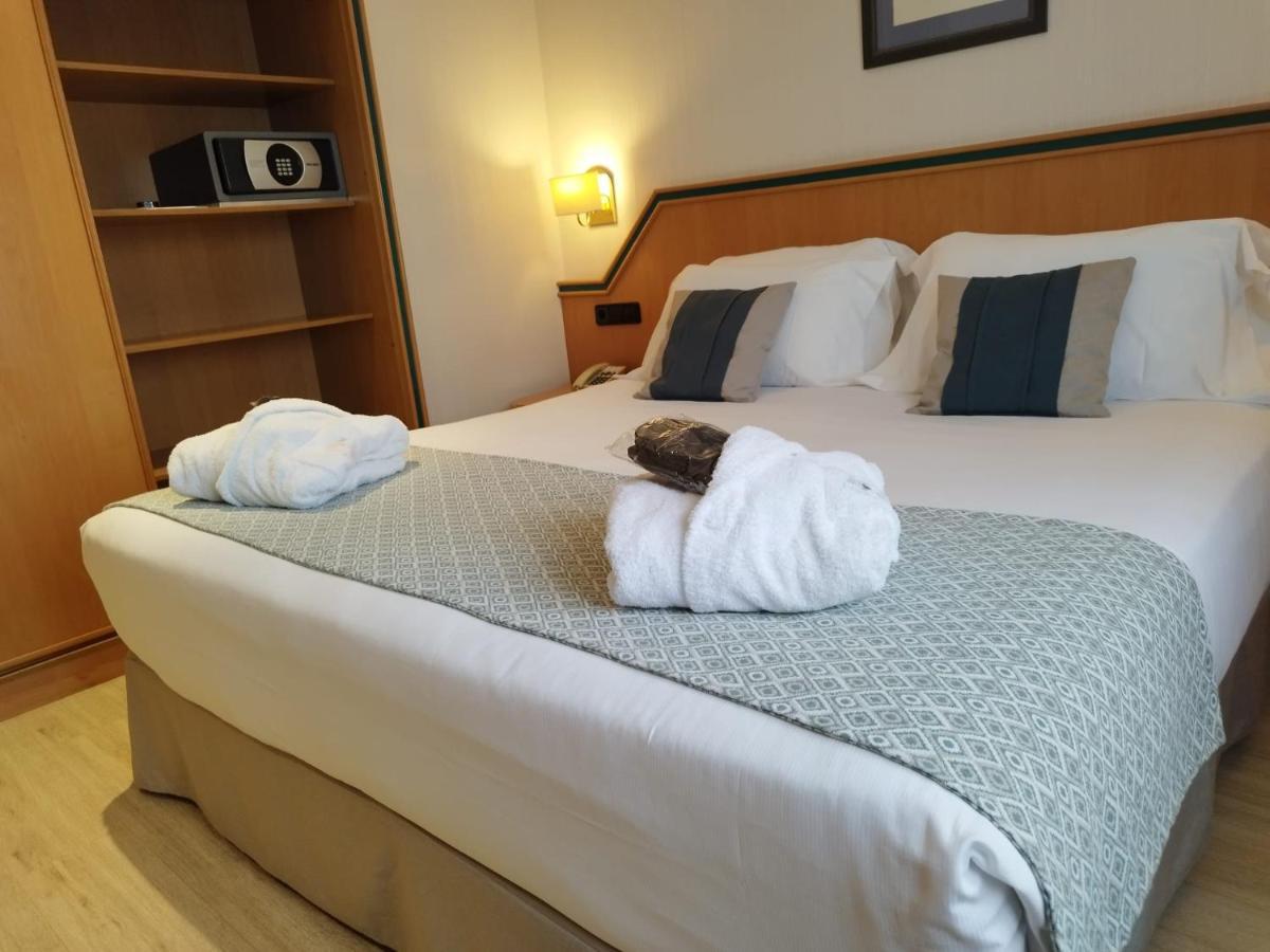 Hotel Praga Madrid Esterno foto
