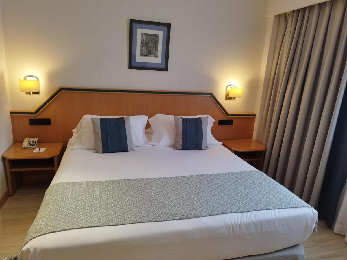Hotel Praga Madrid Esterno foto